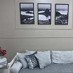 Apartamento em Copacabana na quadra da praia